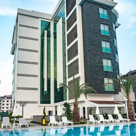 ホテル Graf Victor マフムトラール