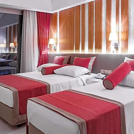Graf Victor Hotel 4*
